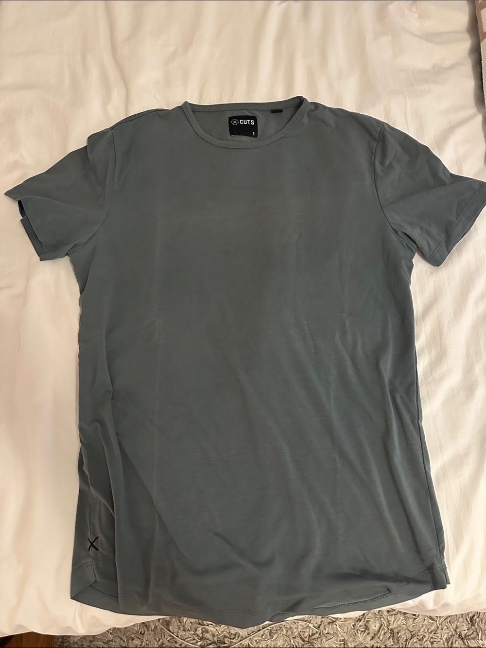 Men’s Cuts AO Curve-Hem Tee